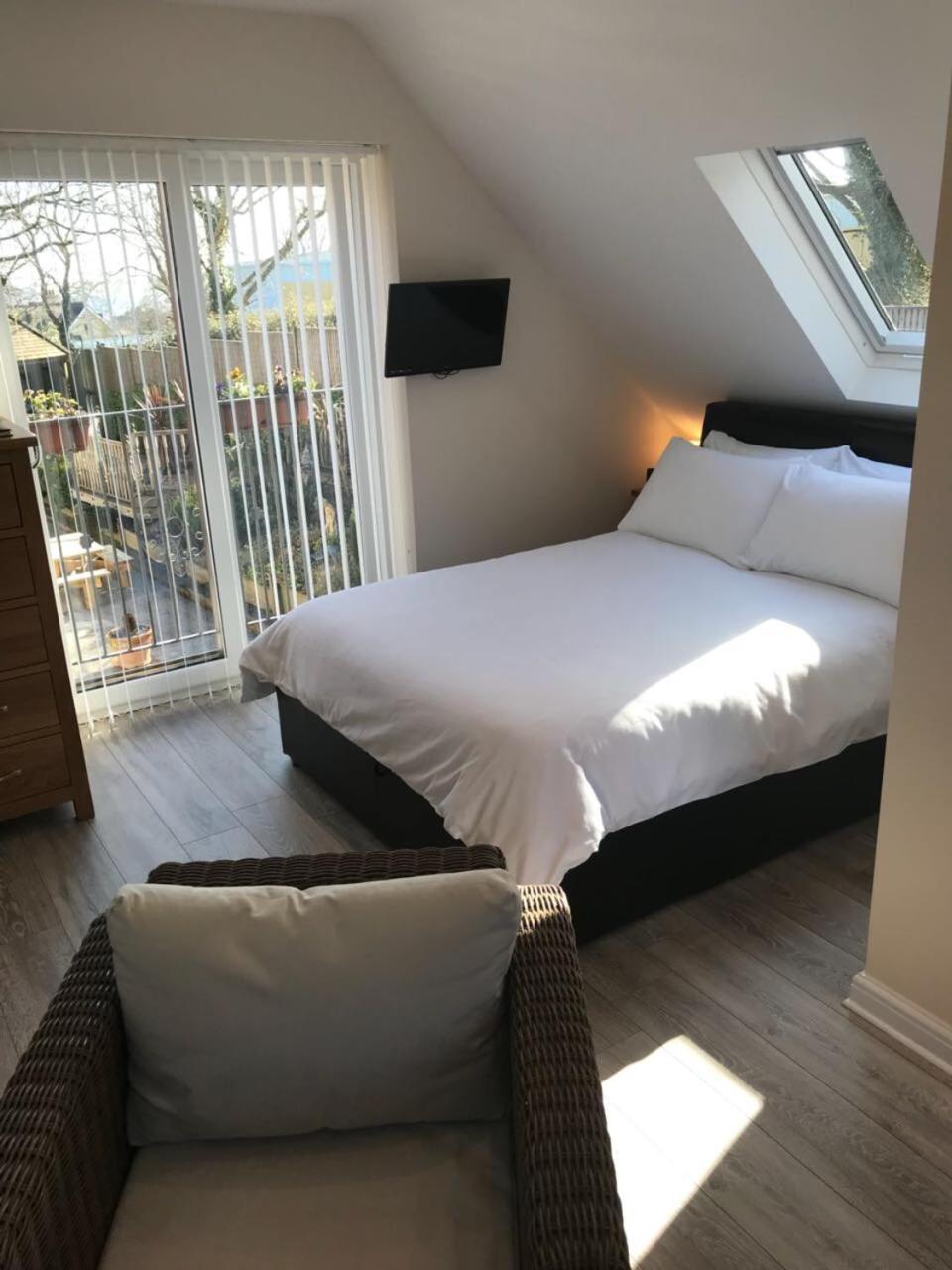 The Firs - Englefield Studio Bed & Breakfast Douglas Ngoại thất bức ảnh